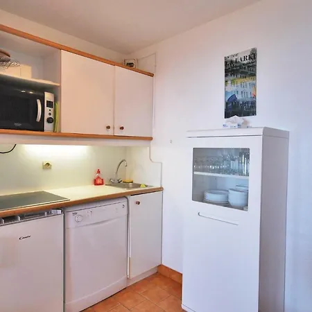 One-bedroom In Ste Maxime La Garonnette-Plage